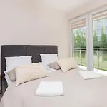 Appartamento Comfy Kapitanska & Parking & Balcony By Renters