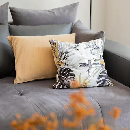 Comfy Kapitanska & Parking & Balcony By Renters Apartment *