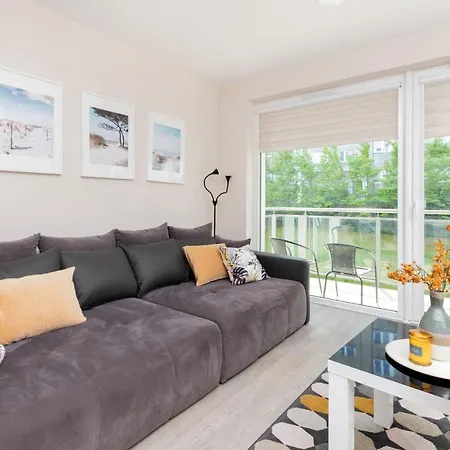 Comfy Kapitanska & Parking & Balcony By Renters Apartment Gdynia