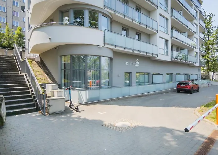 Comfy Kapitanska & Parking & Balcony By Renters Apartment *